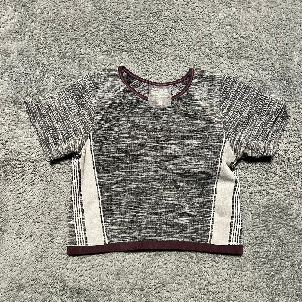 Athleta Impact Crop Tee Womens Small Short Sleeve Seamless Gray Purple